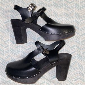 Swedish Hasbeens EU 37 (Wooden Clogs)